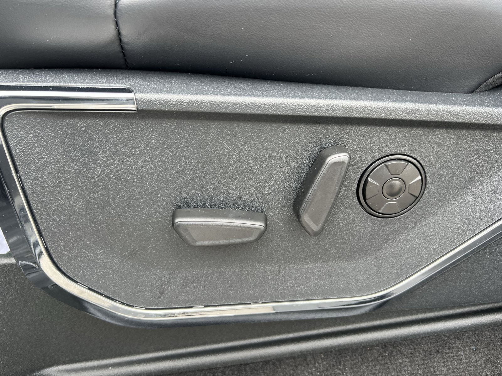 New 2026 Ford F250 Platinum AWD/4WD image 14