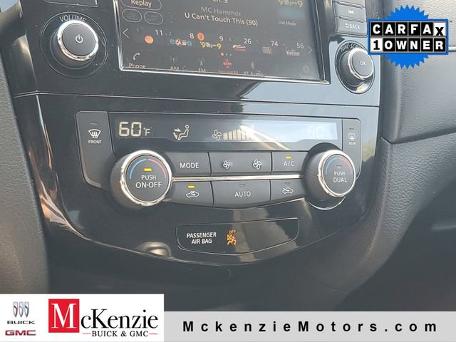 Used 2018 Nissan Rogue SV AWD/4WD image 18