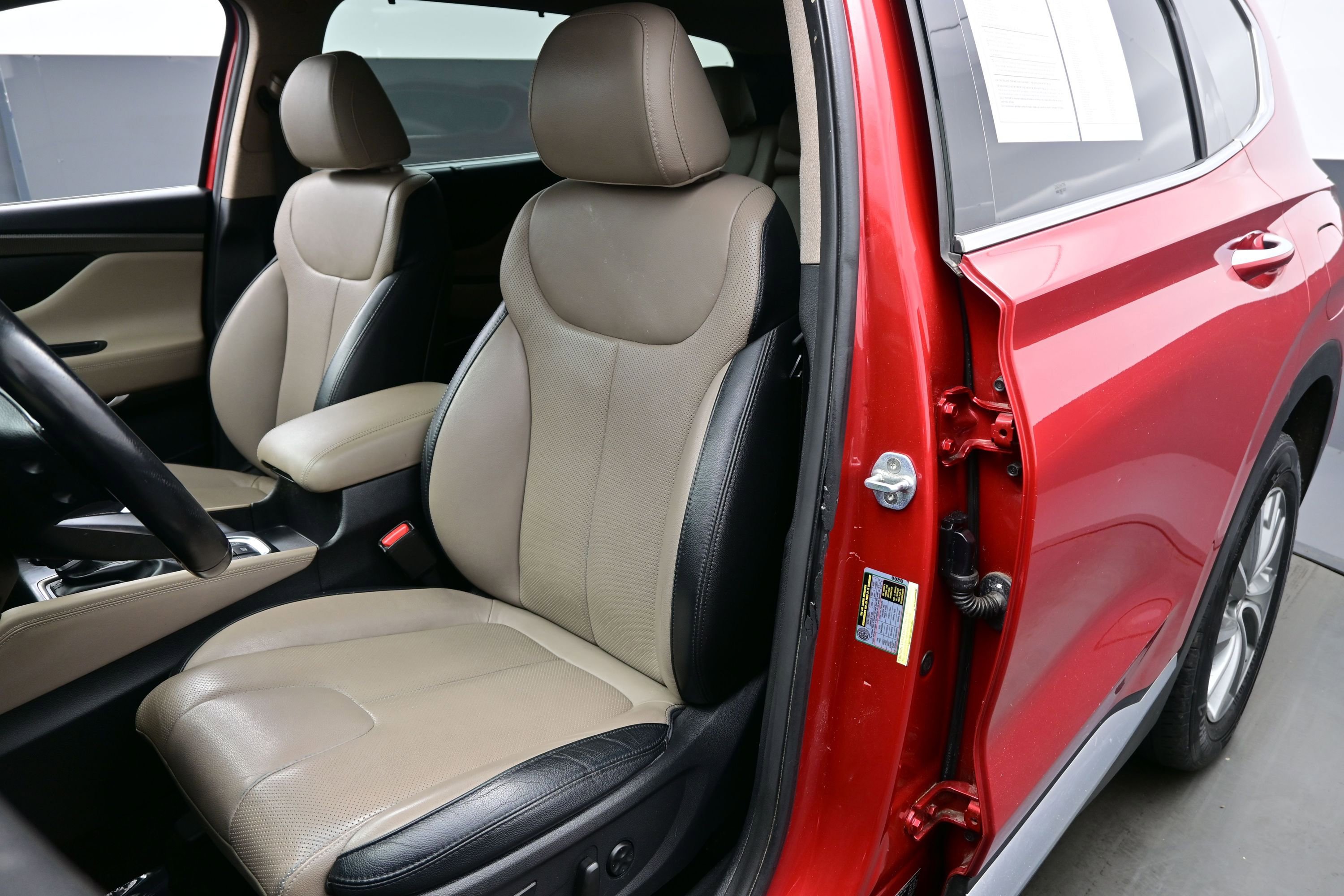 Used 2019 Hyundai Santa Fe AWD image 12