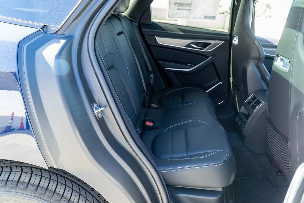Used 2025 Jaguar F-PACE R-Dynamic S AWD/4WD image 23