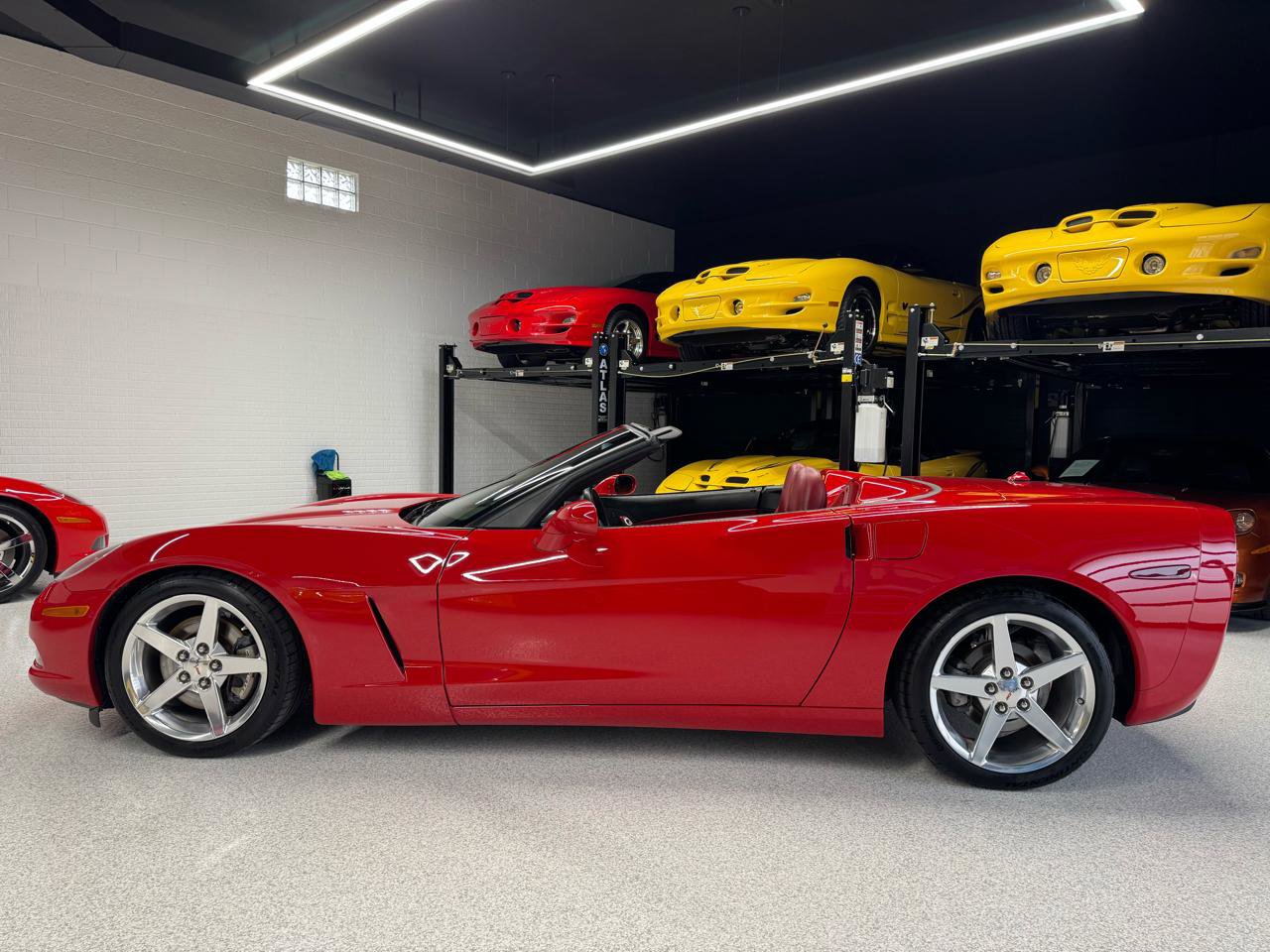 Used 2005 Chevrolet Corvette Convertible w/ Preferred Equipment Group image 7