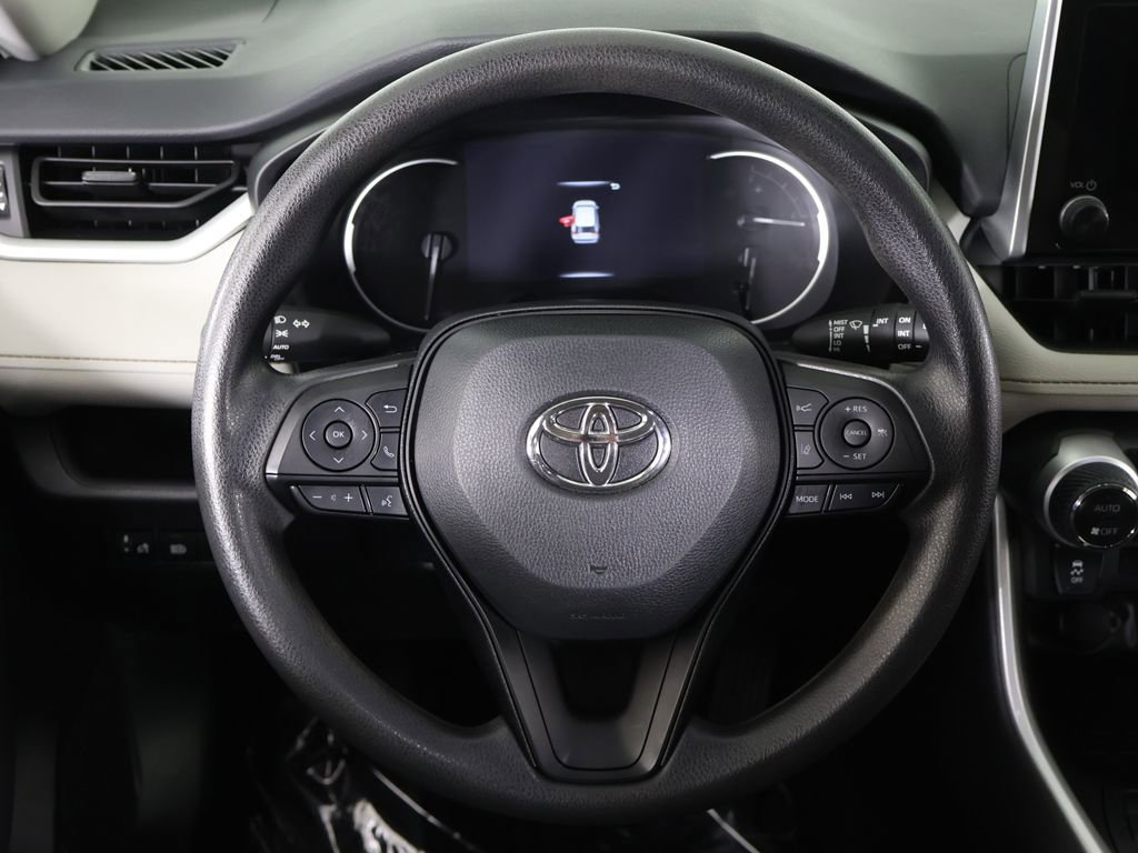Used 2024 Toyota RAV4 XLE image 36