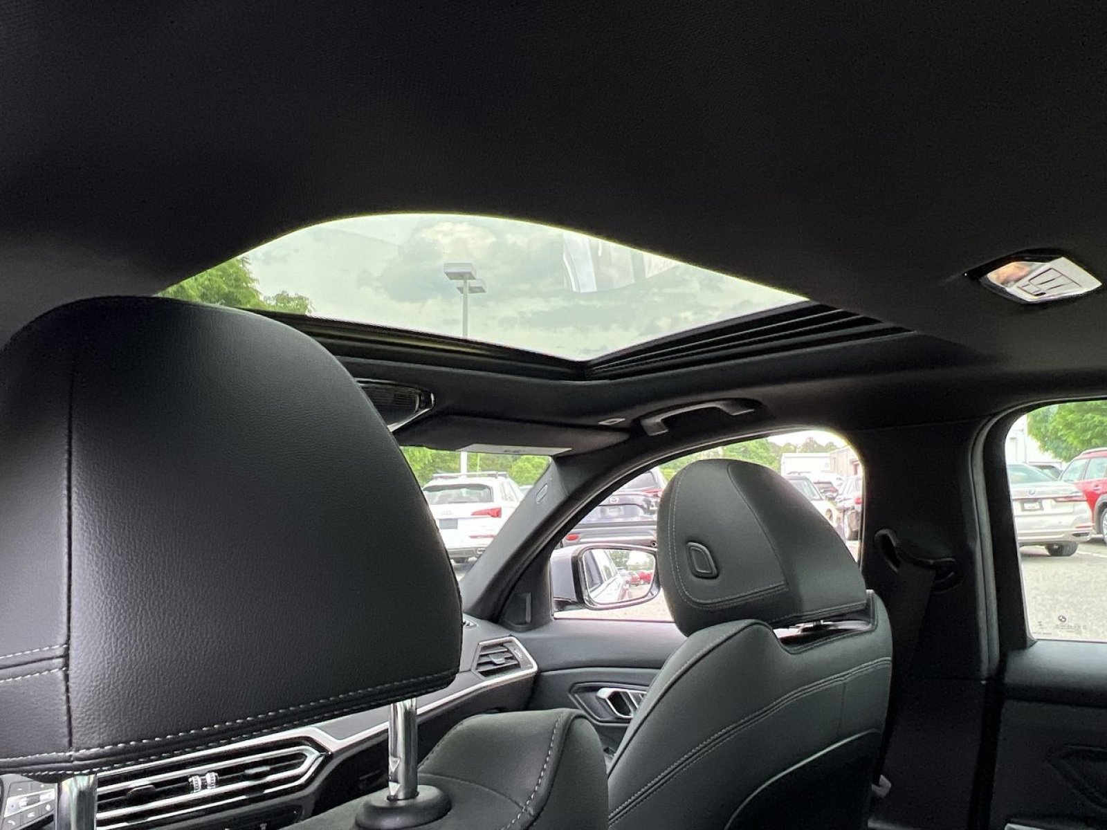 Used 2023 BMW 330i xDrive Sedan w/ Driving Assistance Package image 25