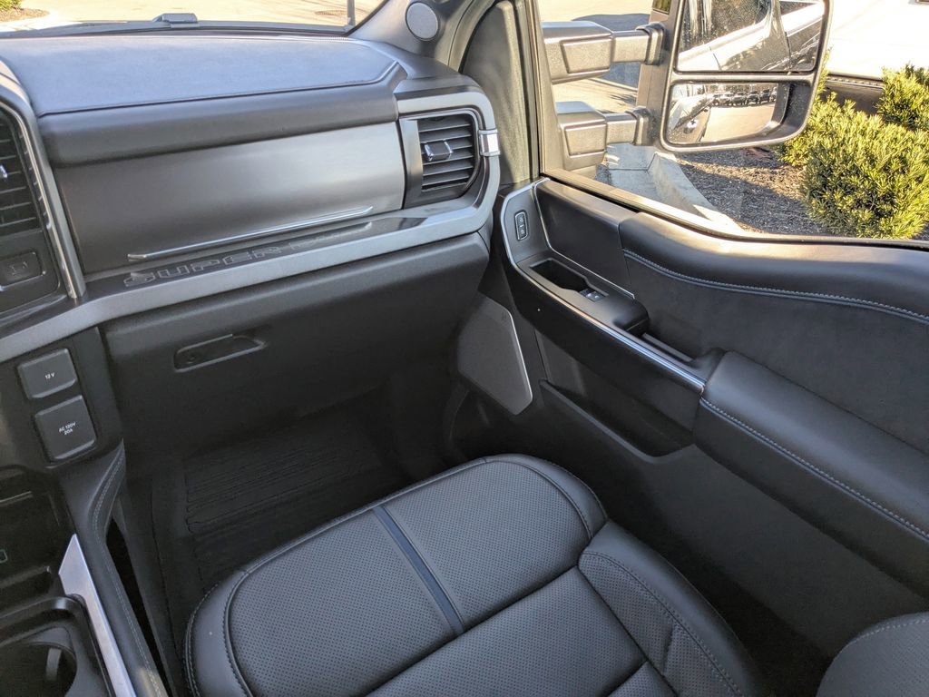 New 2026 Ford F250 Platinum image 17