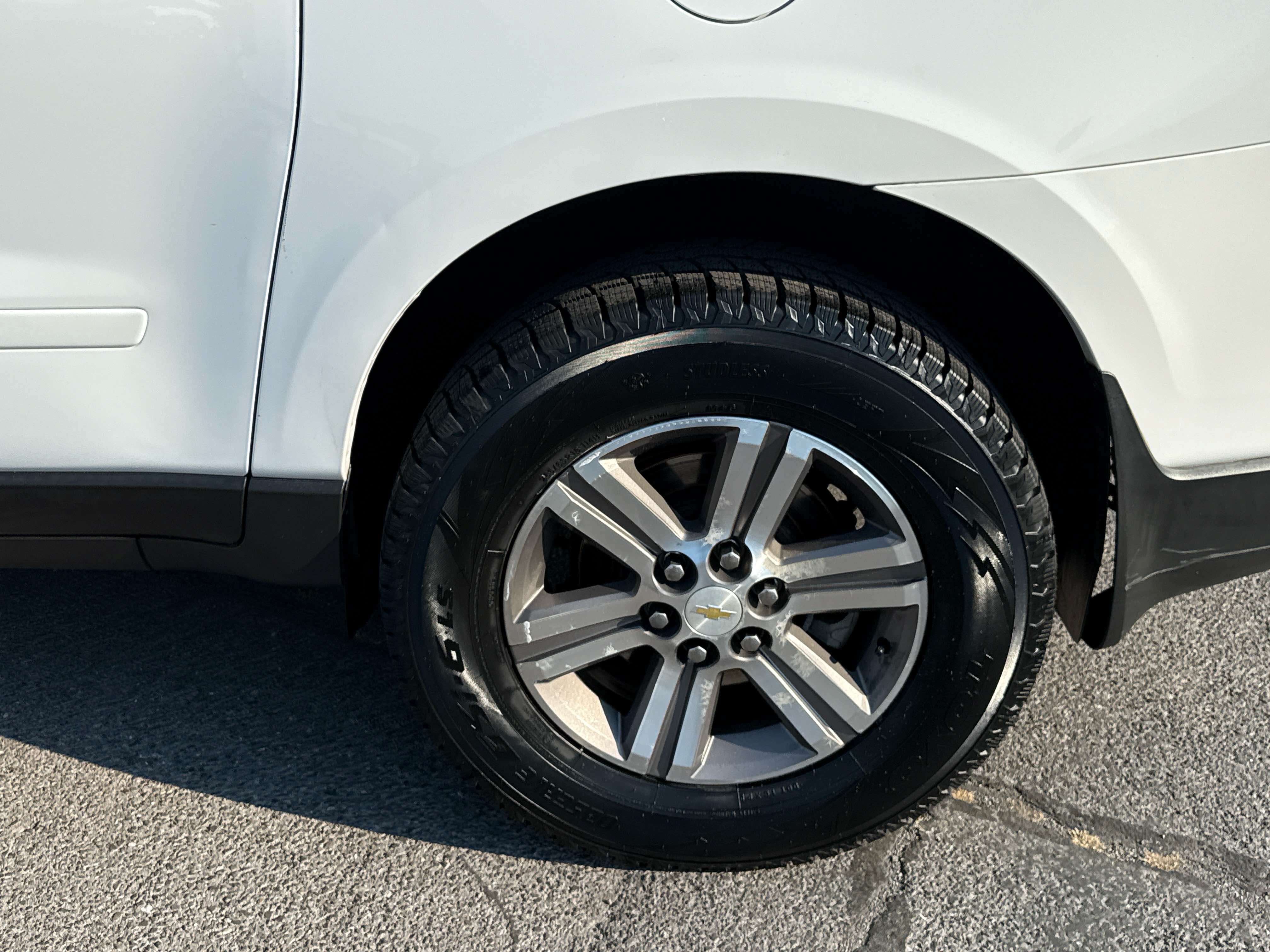 Used 2017 Chevrolet Traverse LT FWD image 7