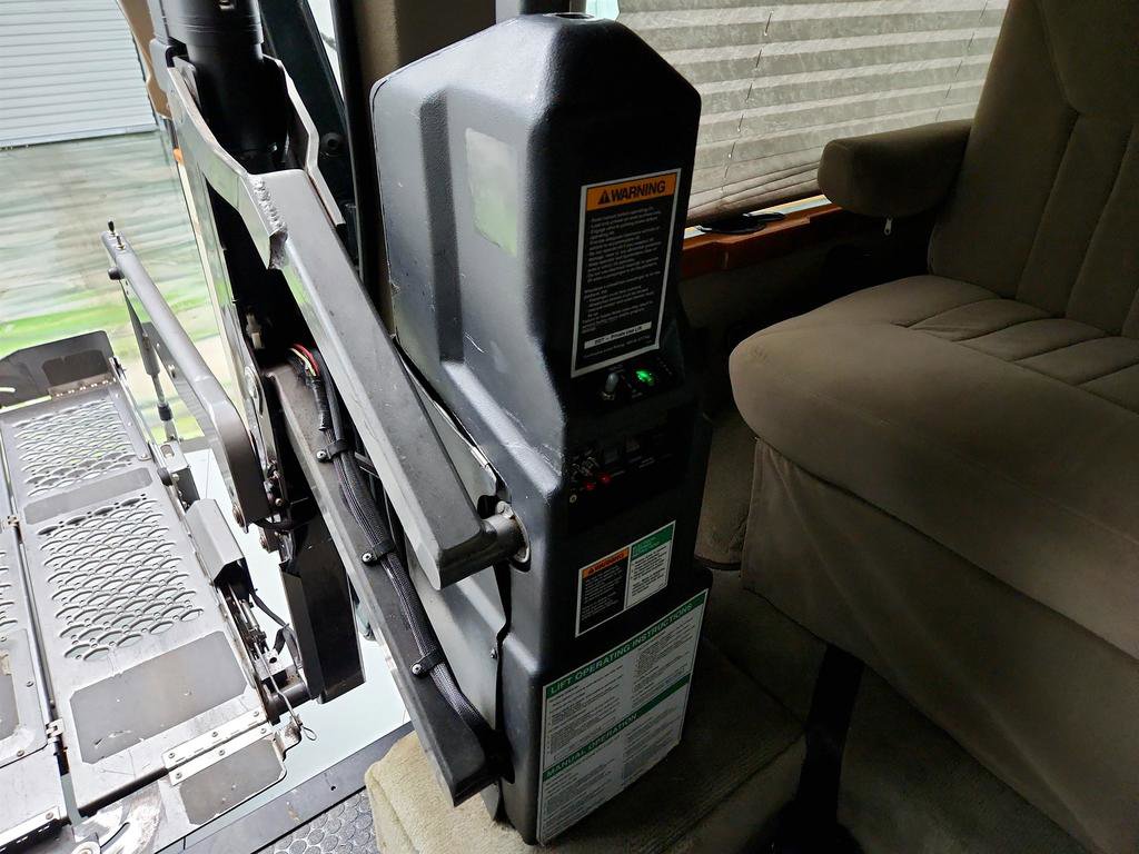 Used 2008 Ford E-150 and Econoline 150 image 27