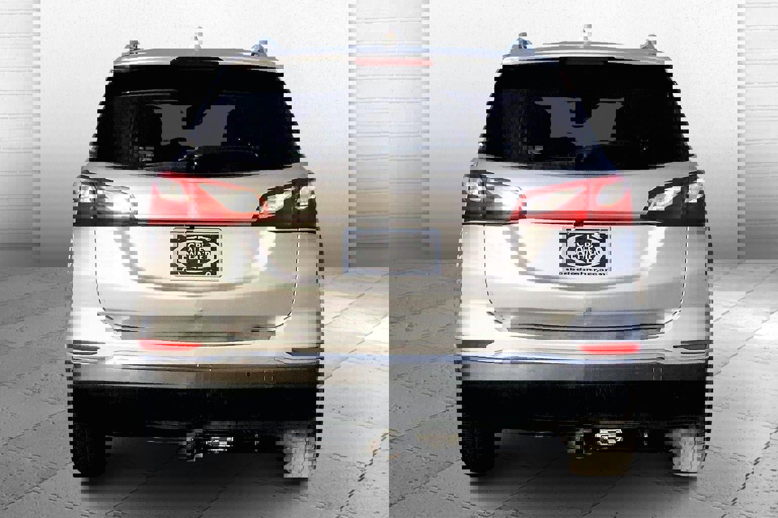 Used 2018 Chevrolet Equinox Premier image 3