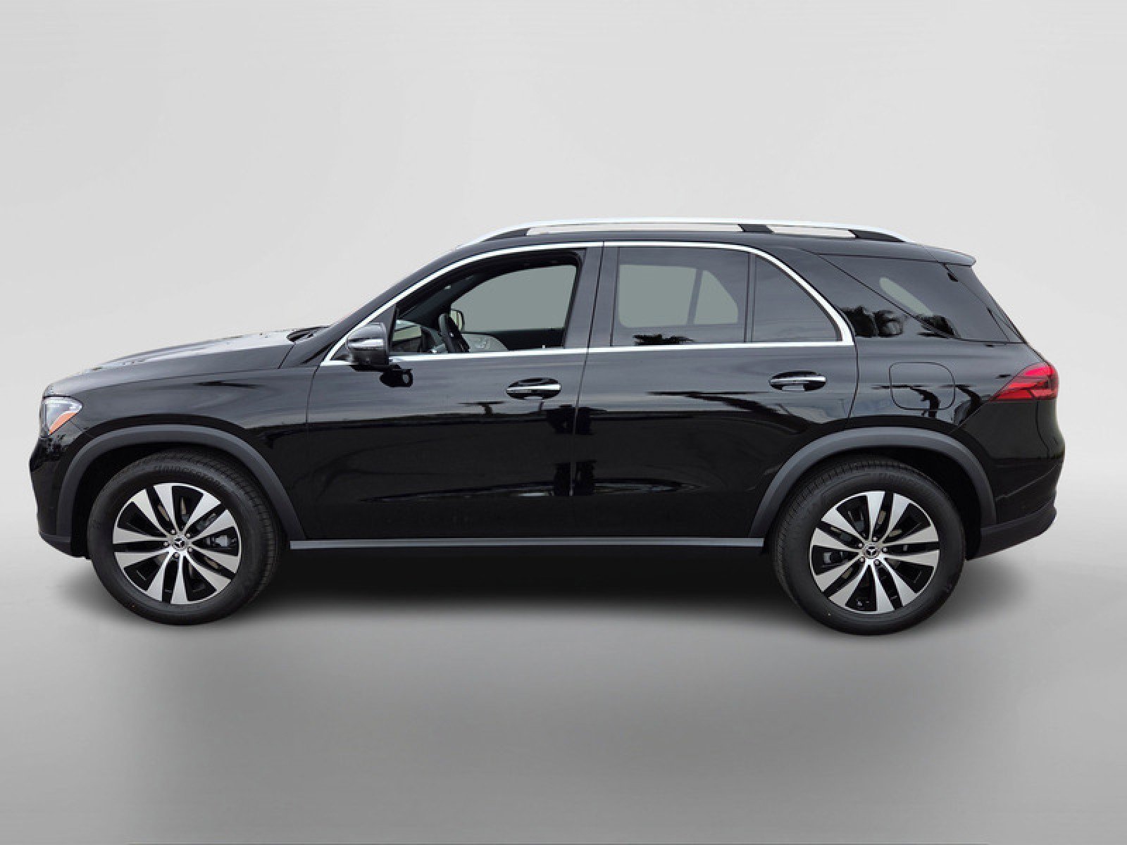 New 2026 Mercedes-Benz GLE 450e 4MATIC image 2