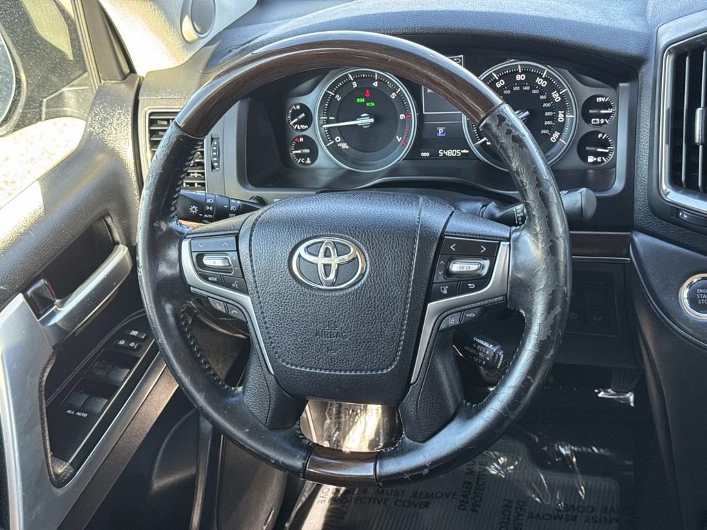 Used 2020 Toyota Land Cruiser w/ Preferred Accessory Package image 9