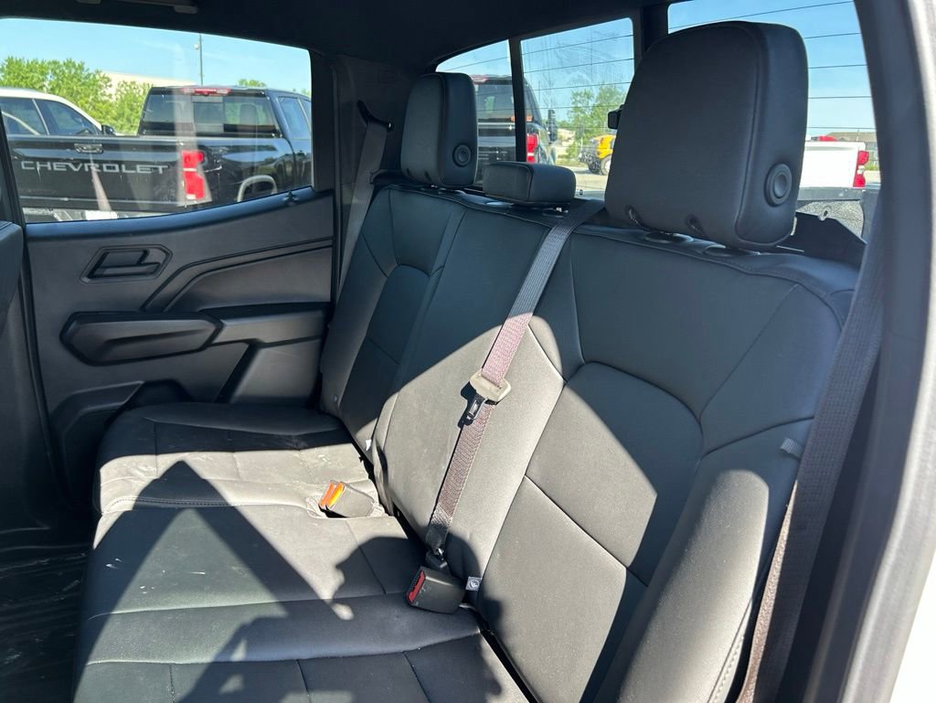 Used 2026 Chevrolet Colorado Trail Boss AWD/4WD image 32
