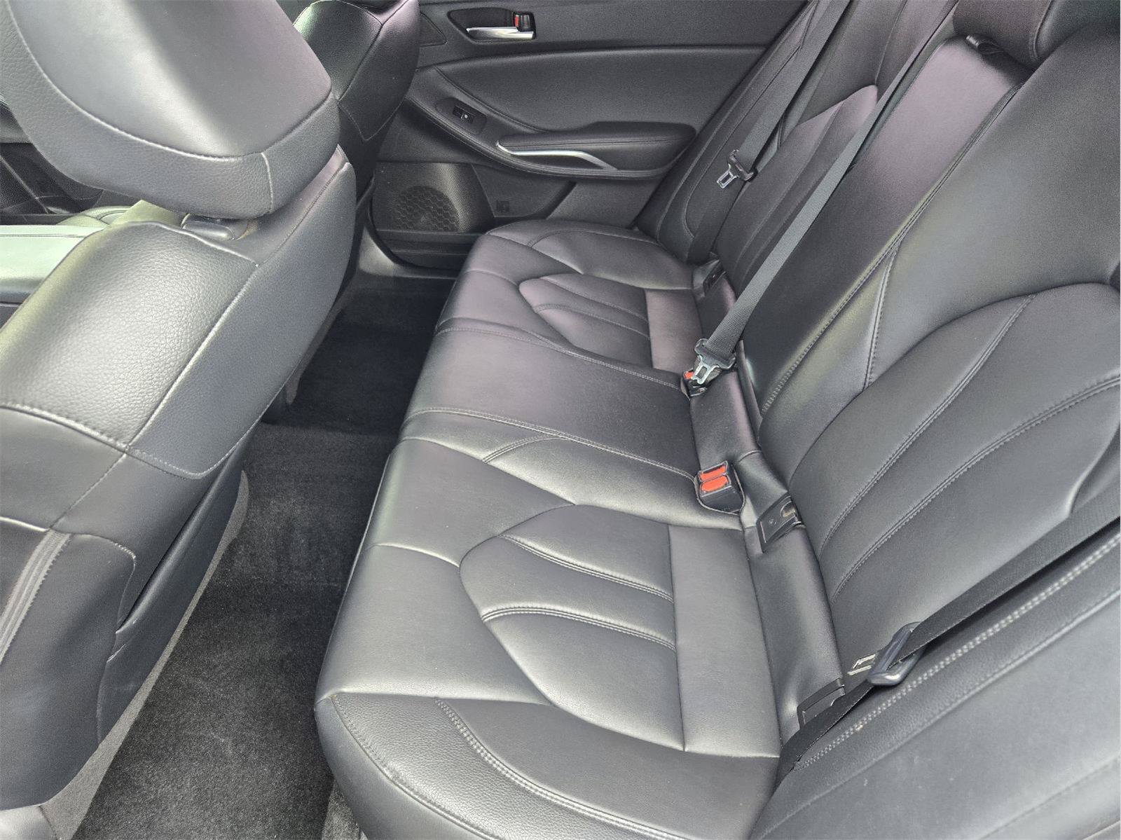 Used 2020 Toyota Avalon XLE w/ Moonroof Package FWD image 27