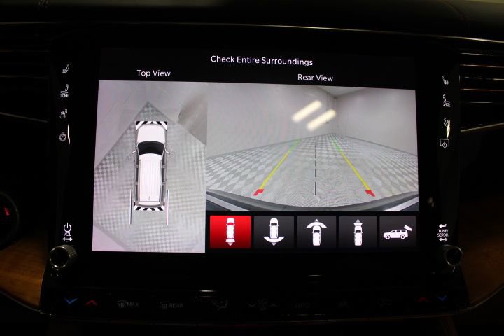 Used 2022 Jeep Grand Wagoneer Series III image 4