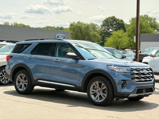 Used 2025 Ford Explorer Active w/ Active Comfort Package AWD/4WD image 29