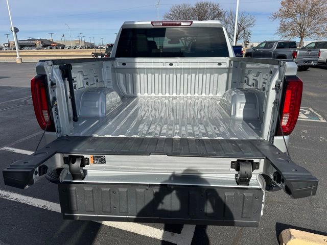 Used 2022 GMC Sierra 1500 SLT w/ SLT Convenience Package AWD/4WD image 31