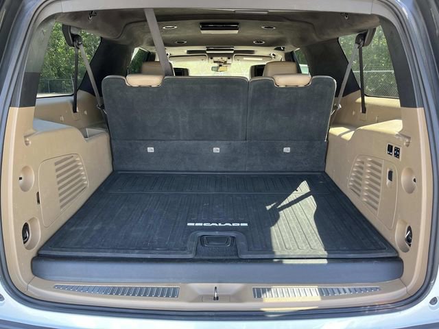 Used 2018 Cadillac Escalade ESV Platinum AWD/4WD image 28