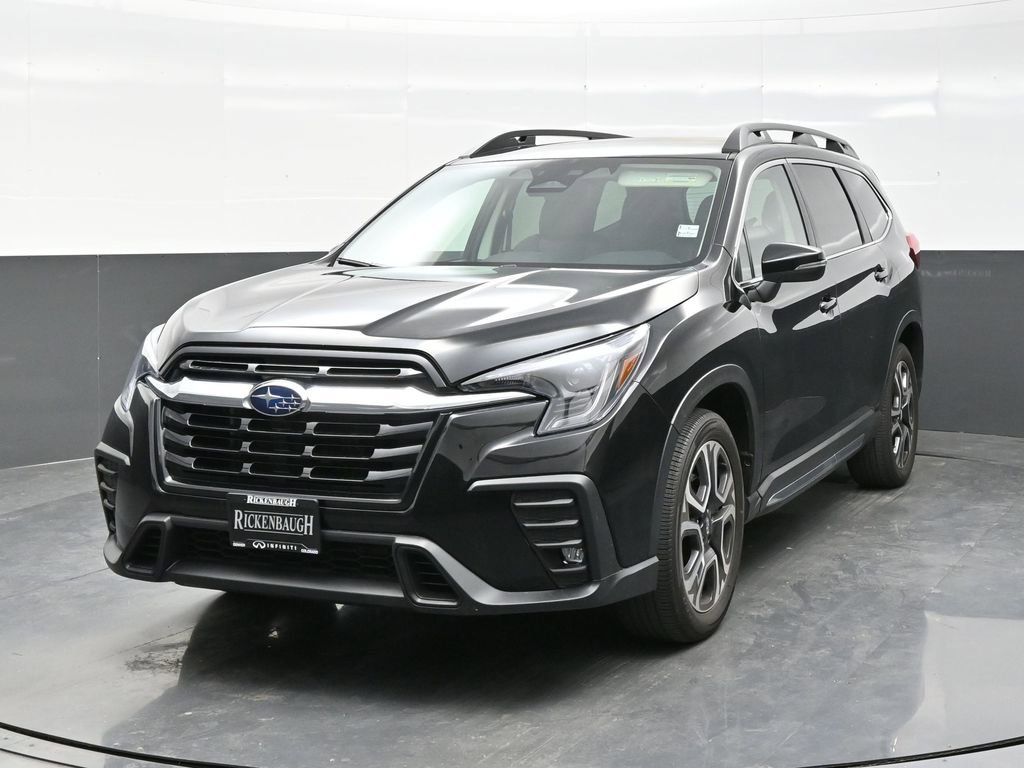 Used 2023 Subaru Ascent Limited image 2