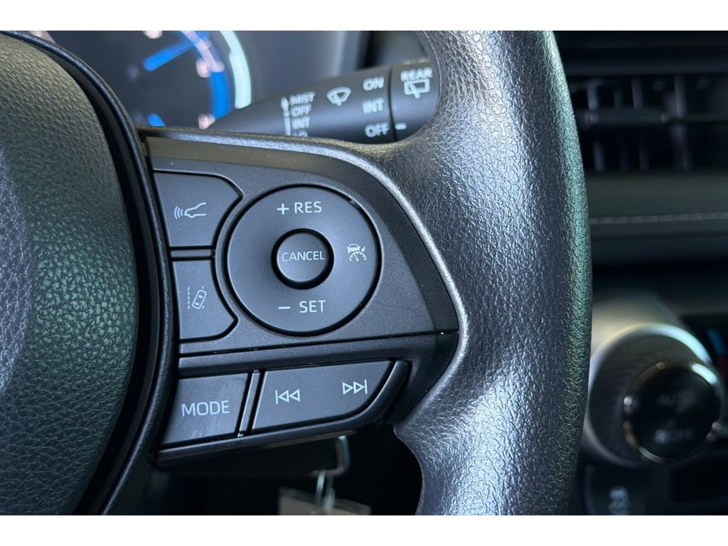 Certified 2023 Toyota RAV4 LE AWD/4WD image 27