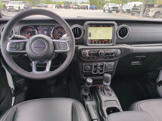 Used 2023 Jeep Gladiator Overland AWD/4WD image 30