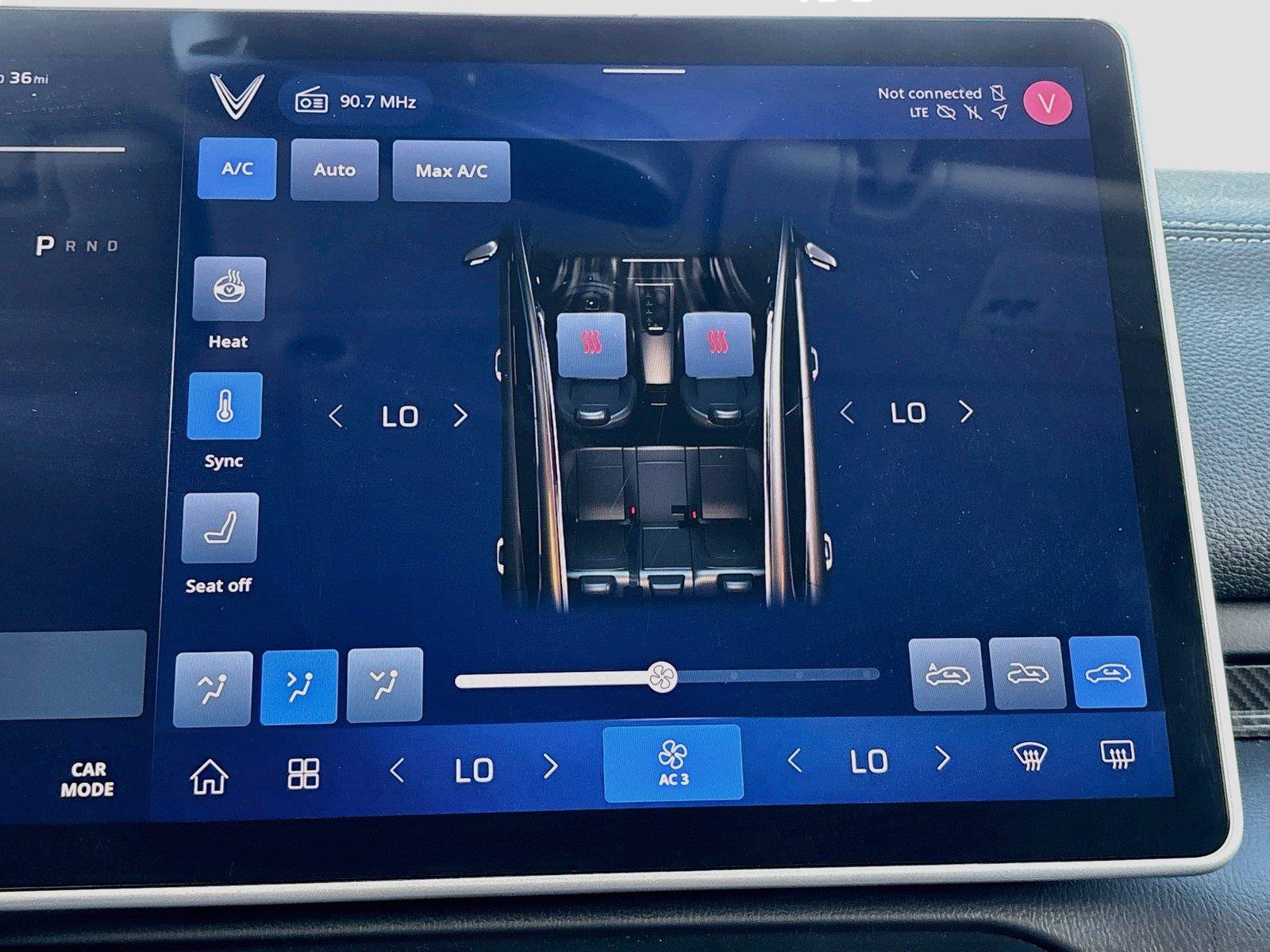 New 2027 VinFast VF 8 Eco AWD/4WD image 15