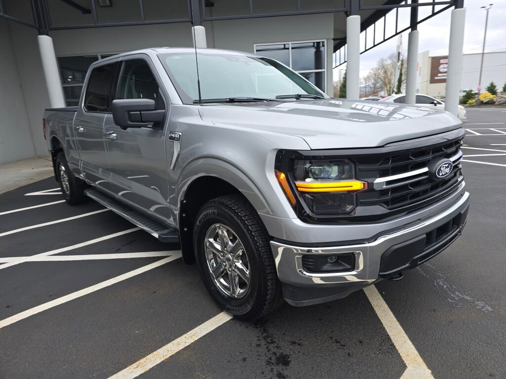 Used 2024 Ford F150 XLT w/ Tow/Haul Package image 3