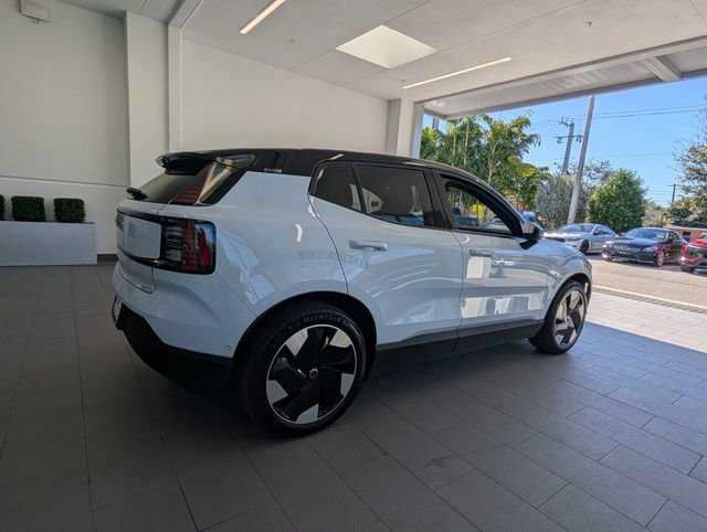 Used 2025 Volvo EX30 Ultra image 15