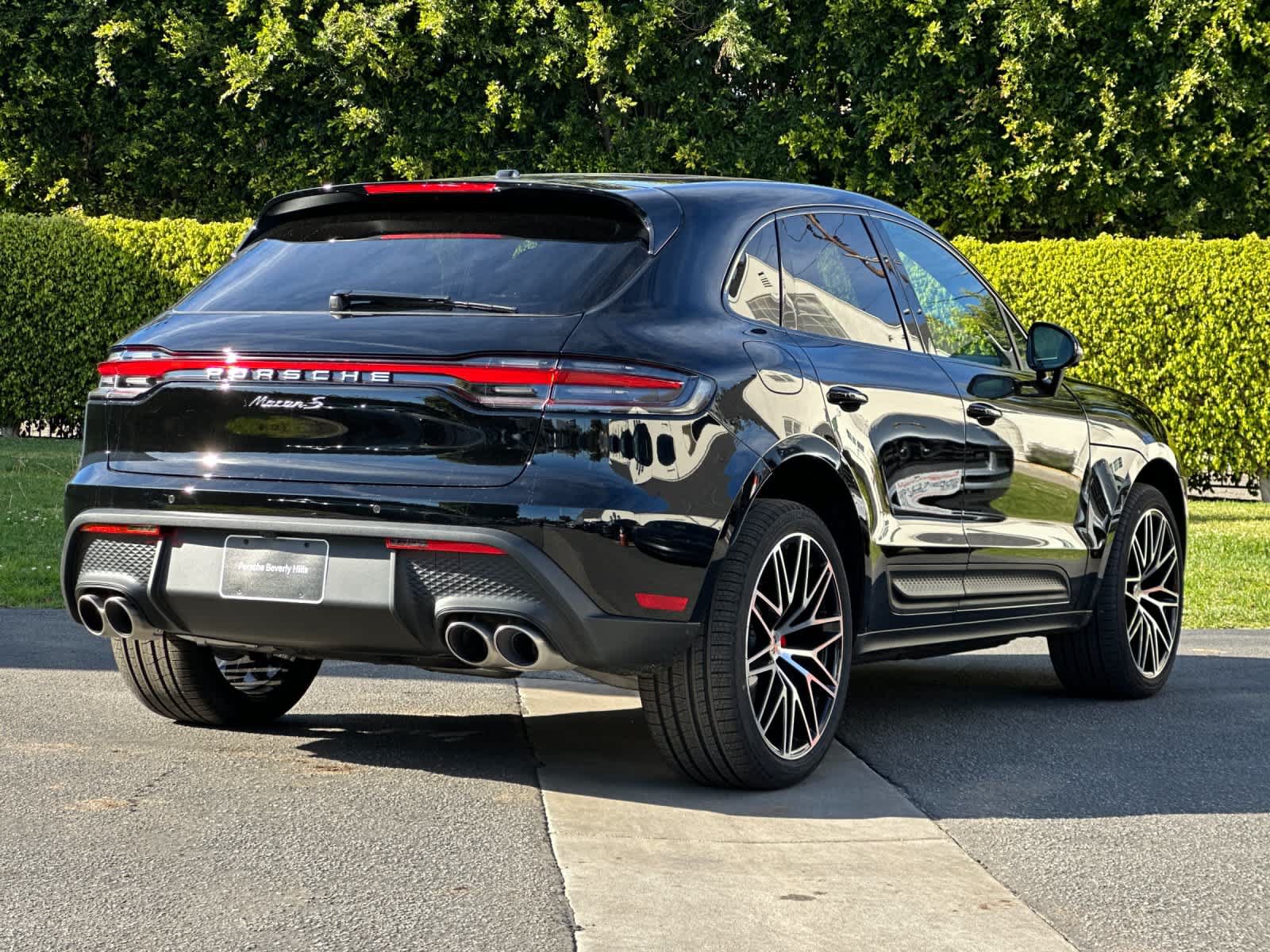 New 2026 Porsche Macan S AWD/4WD image 8
