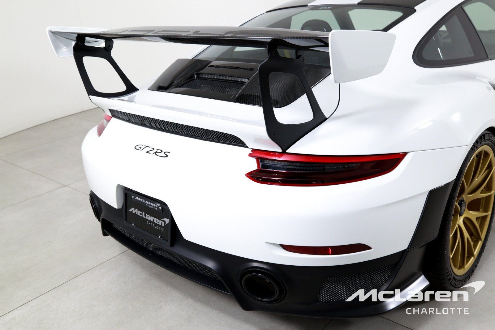 Used 2018 Porsche 911 GT2 RS w/ Weissach Package RWD image 37