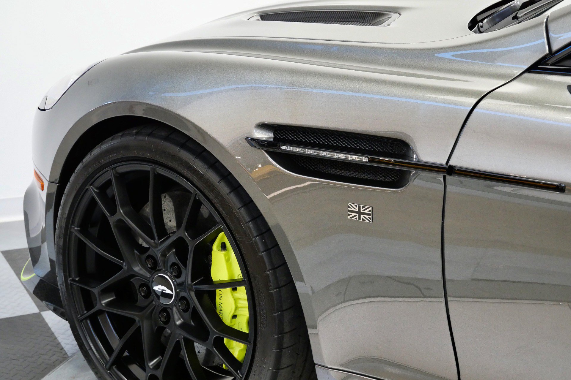 Used 2019 Aston Martin Rapide AMR RWD image 57