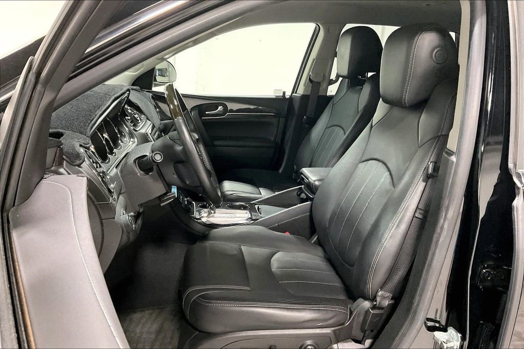 Used 2017 Buick Enclave Leather w/ Enclave Tuscan Edition image 32