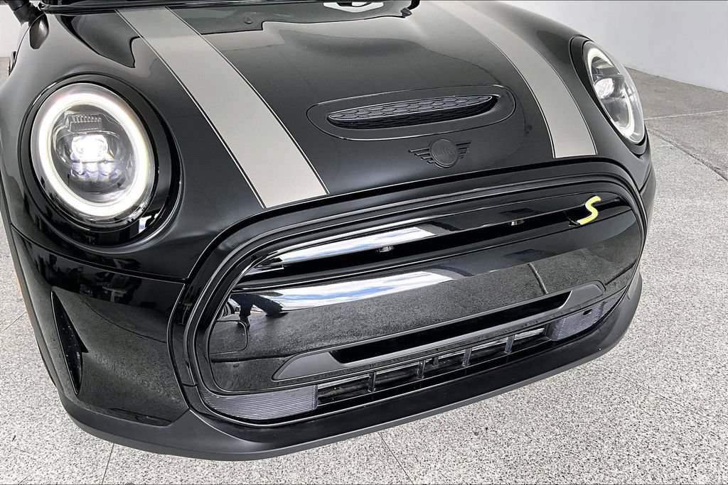 Used 2024 MINI Cooper SE w/ Signature Upholstery Package FWD image 36