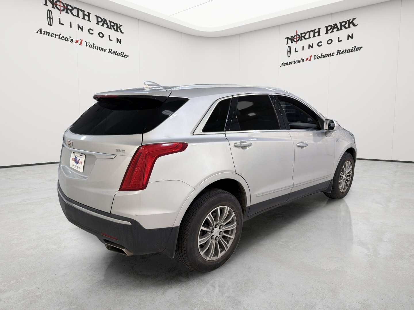 Used 2019 Cadillac XT5 Luxury FWD image 5