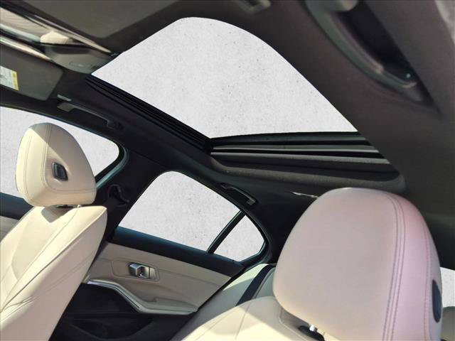 Used 2020 BMW 330i Sedan w/ Premium Package RWD image 15