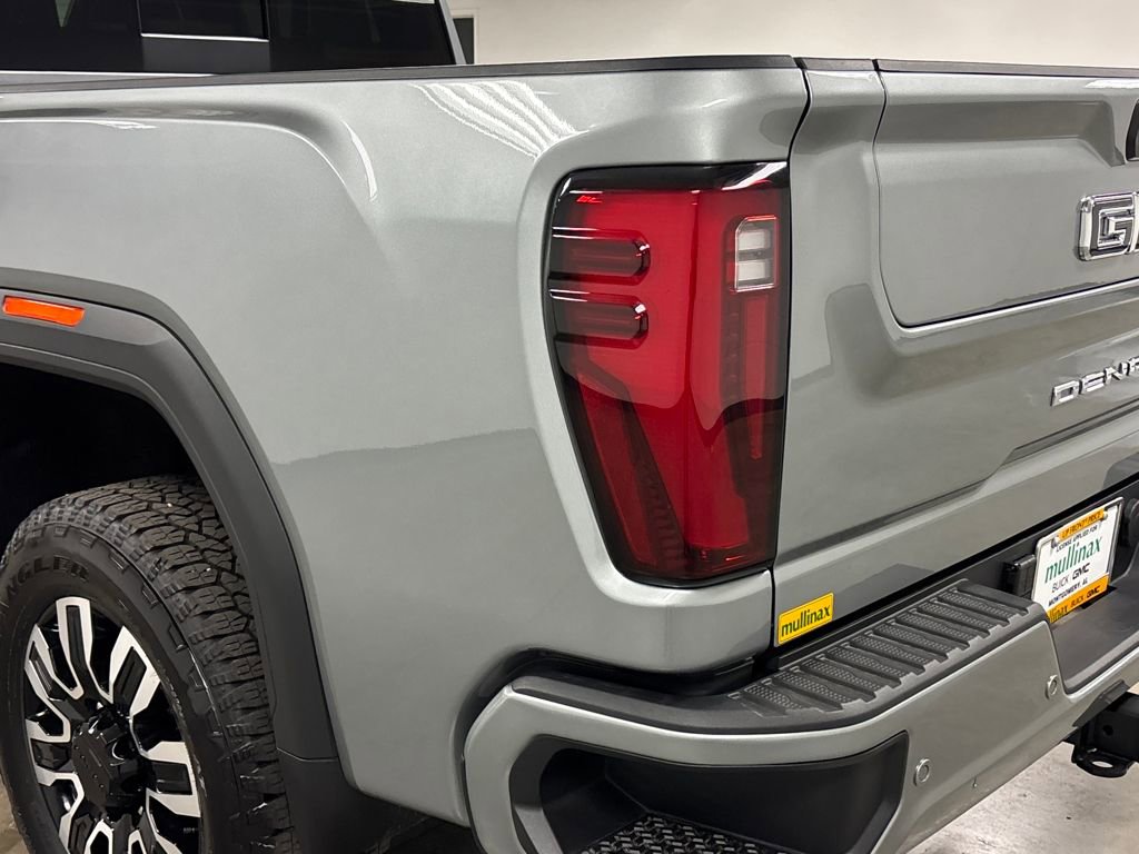 Certified 2025 GMC Sierra 2500 Denali Ultimate image 15