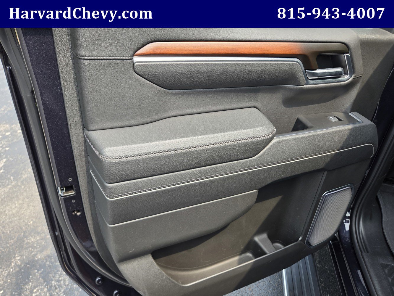Used 2025 GMC Sierra 1500 Denali AWD/4WD image 36