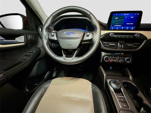 Certified 2022 Ford Escape Titanium w/ Titanium Elite Package image 25
