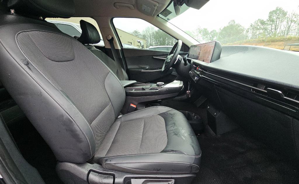 Certified 2024 Kia EV6 Light image 10