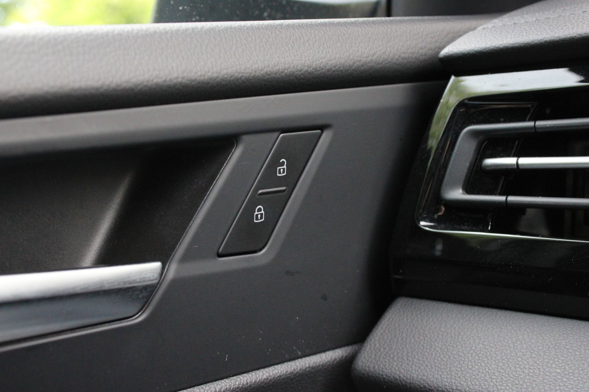 Used 2025 Volkswagen Jetta S FWD image 21