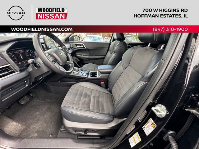 Used 2024 Mitsubishi Outlander SE image 25