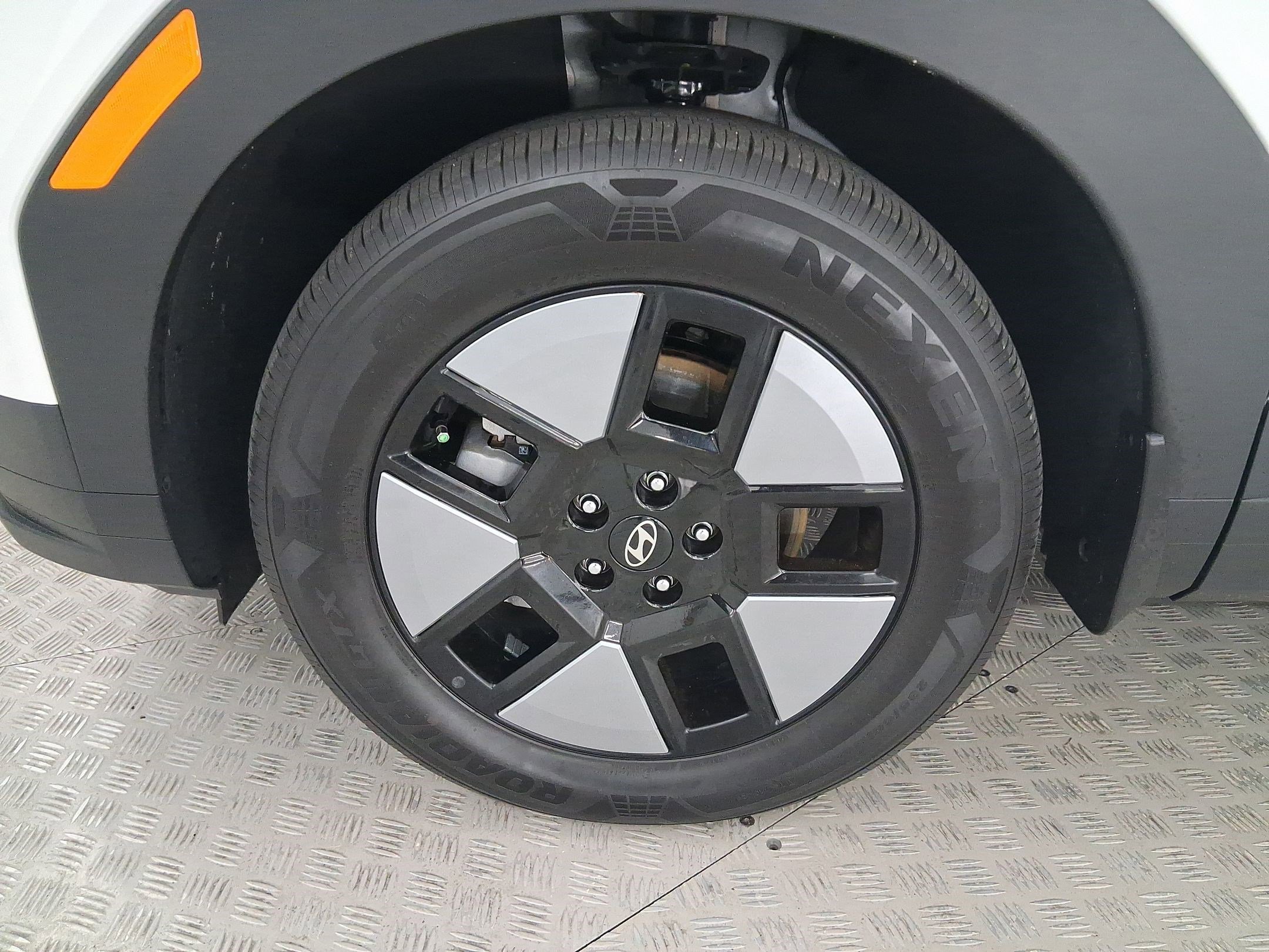 Used 2025 Hyundai Santa Fe SEL image 10