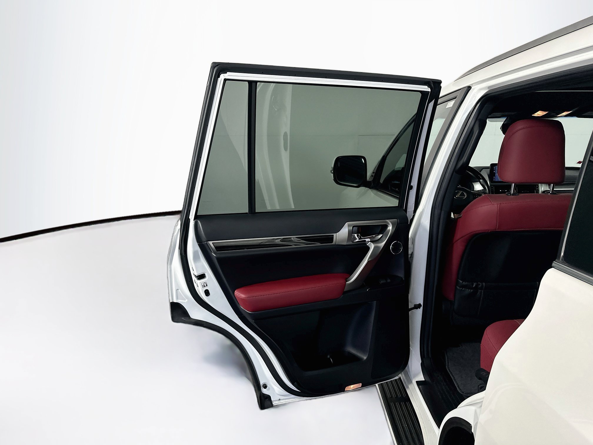 Used 2023 Lexus GX 460 Premium w/ Accessory Package AWD/4WD image 28