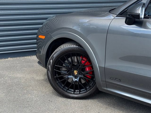 Used 2023 Porsche Cayenne GTS AWD/4WD image 12