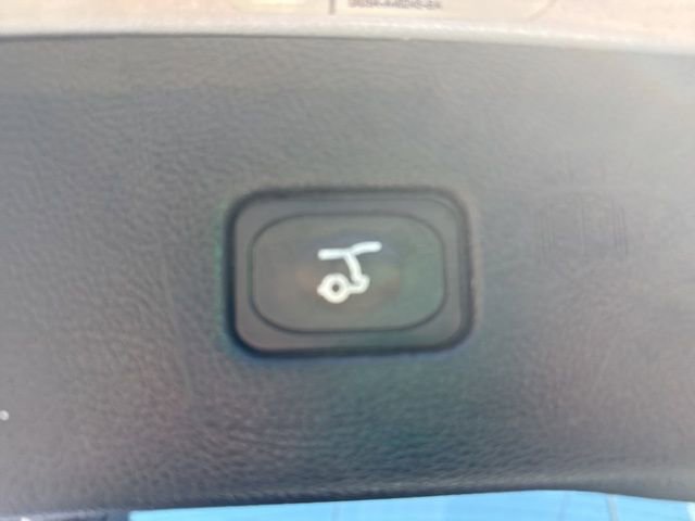 Used 2020 Ford Edge SEL w/ Convenience Package AWD/4WD image 13