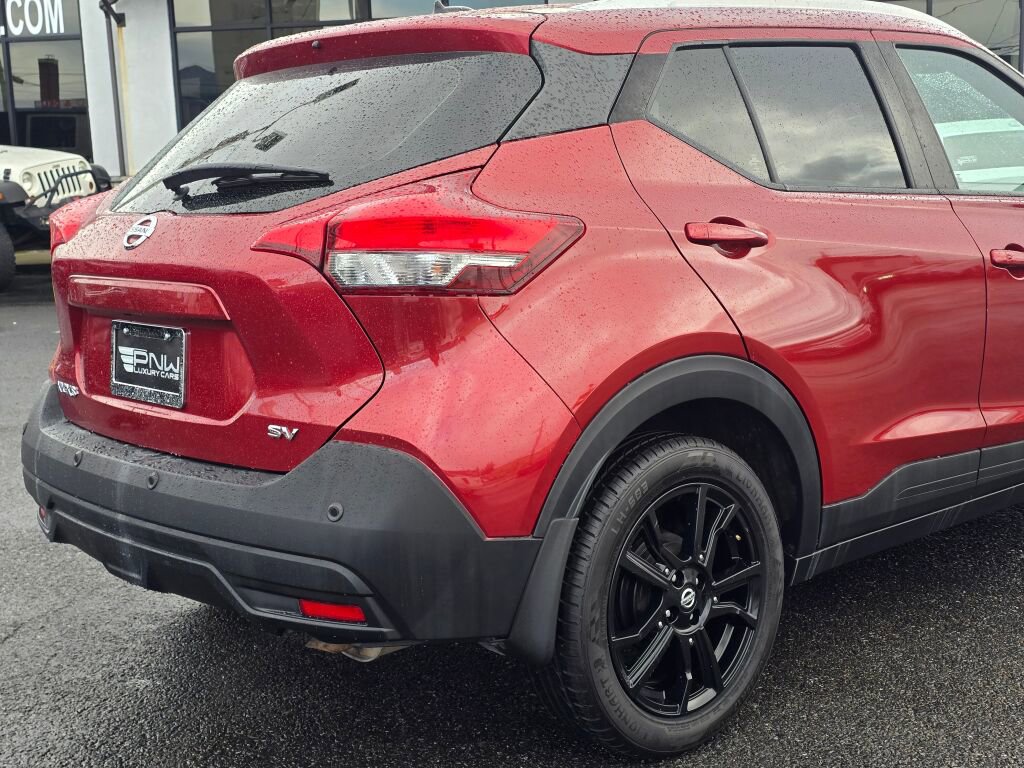Used 2020 Nissan Kicks SV image 9