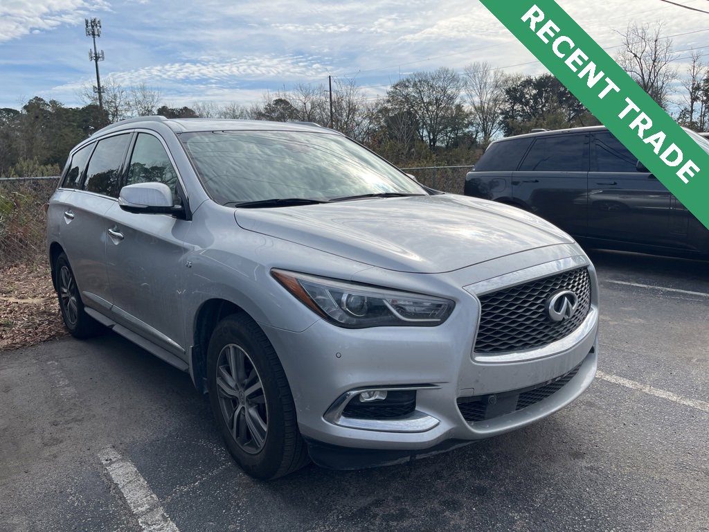 Used 2020 INFINITI QX60 Luxe w/ Essential Package