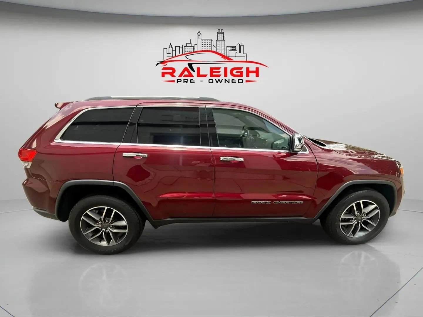 Used 2019 Jeep Grand Cherokee Limited image 5