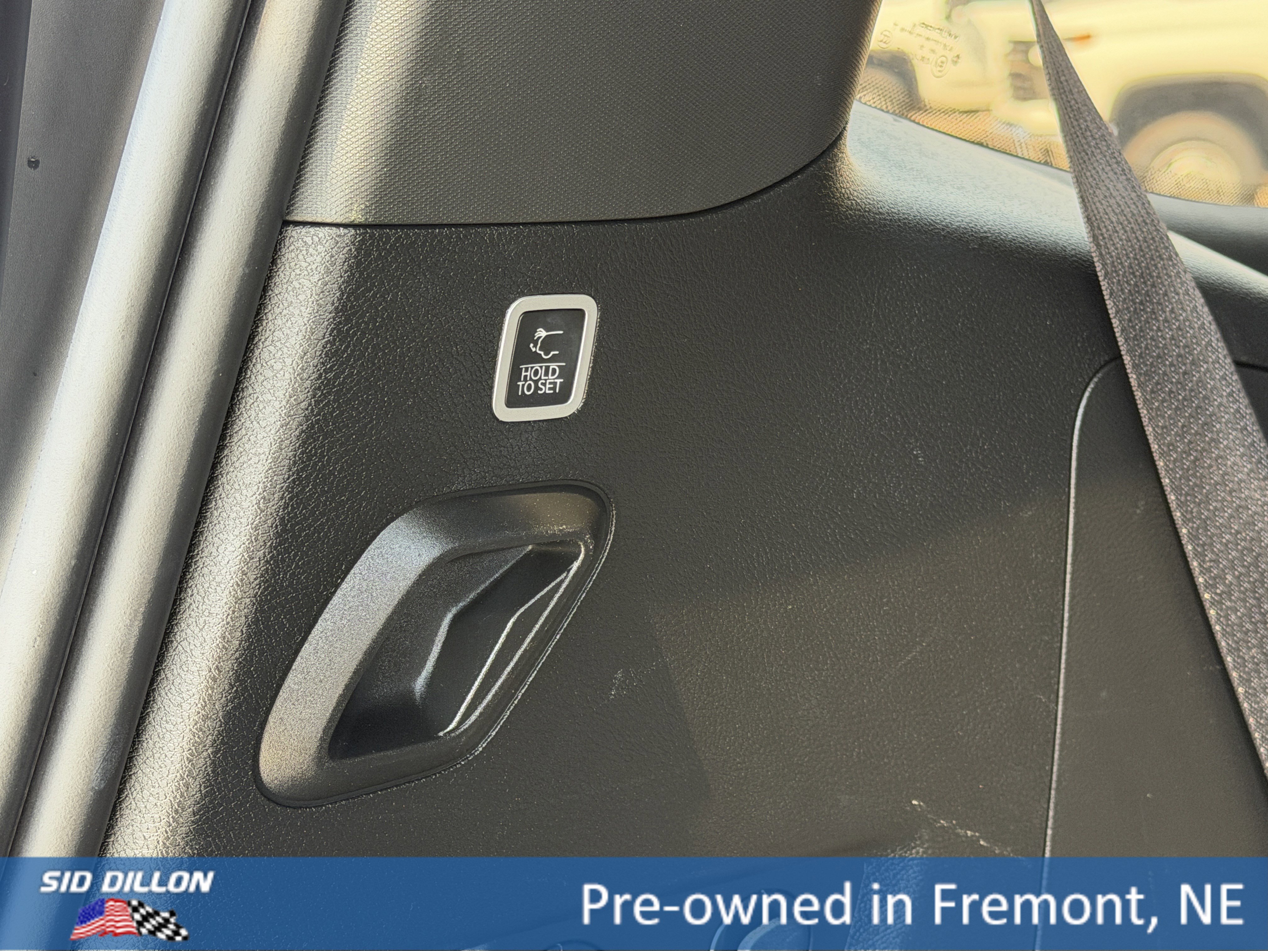Used 2023 Jeep Grand Wagoneer Series III AWD/4WD image 7