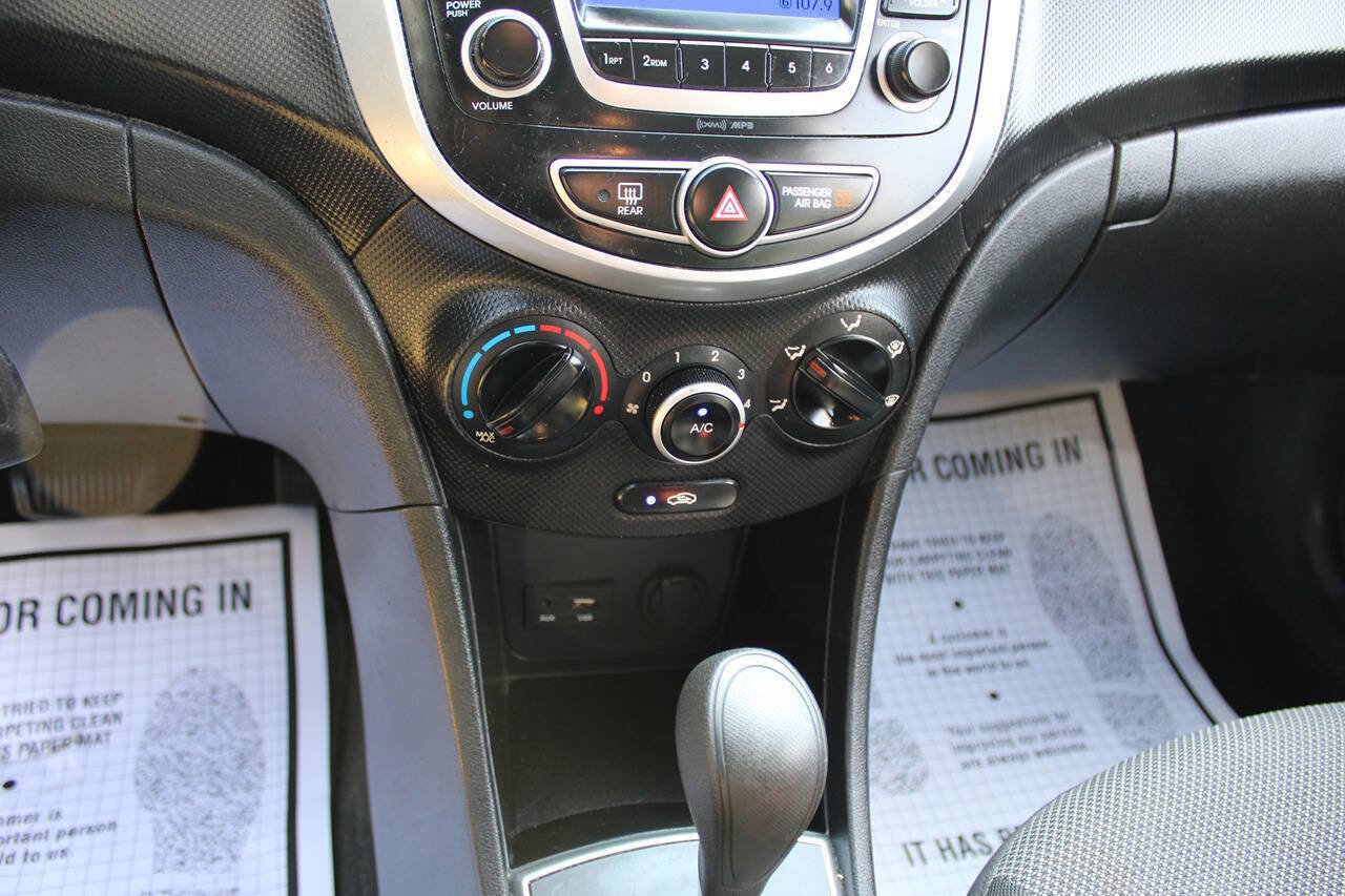 Used 2014 Hyundai Accent GS image 20