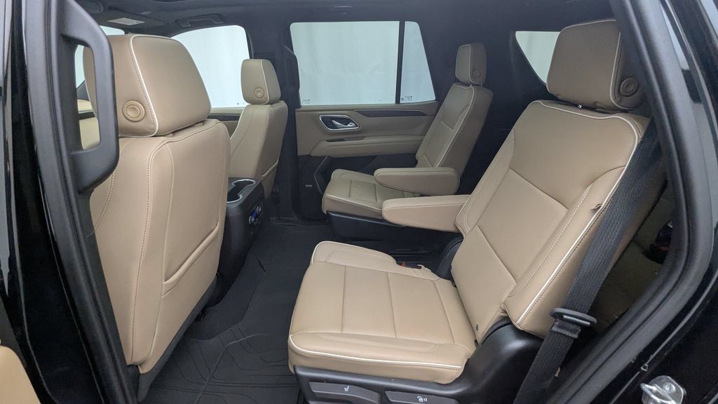 Used 2023 Chevrolet Tahoe Premier w/ Premium Package 2 AWD/4WD image 30