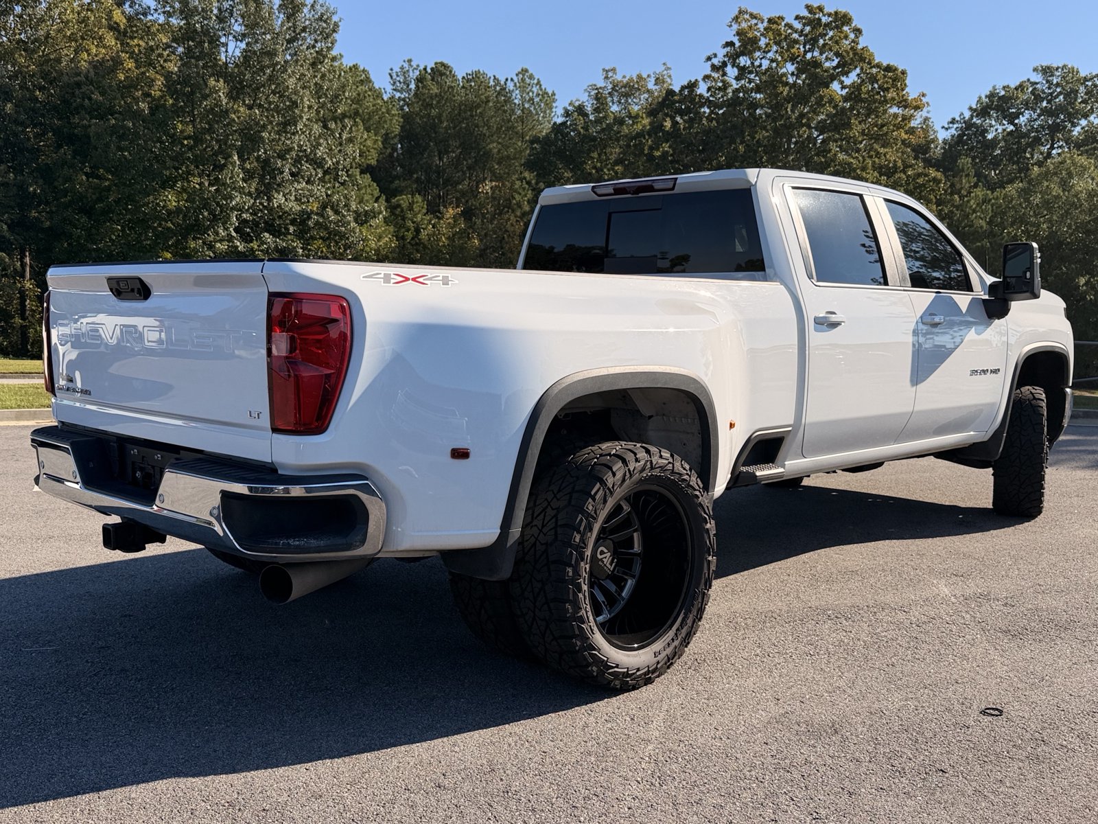 Used 2026 Chevrolet Silverado 3500 LT w/ All Star Edition AWD/4WD image 12