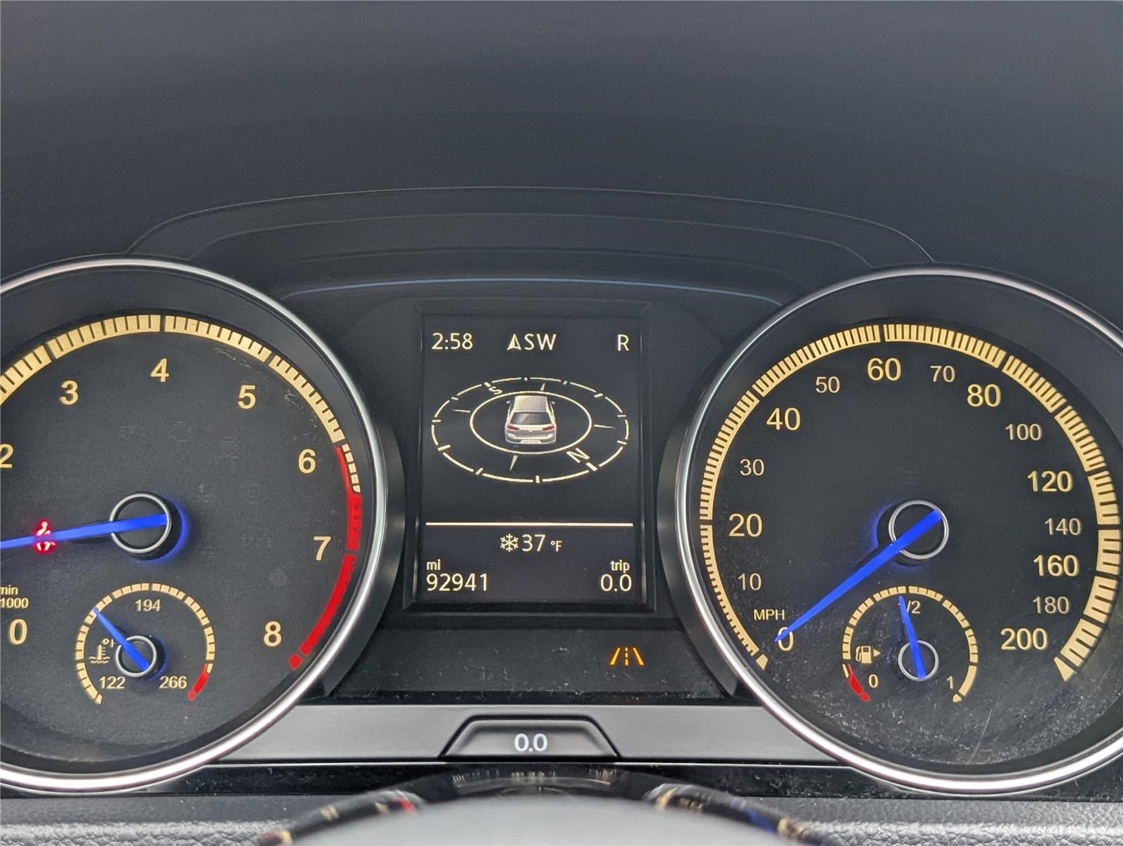 Used 2016 Volkswagen Golf R 4-Door image 28